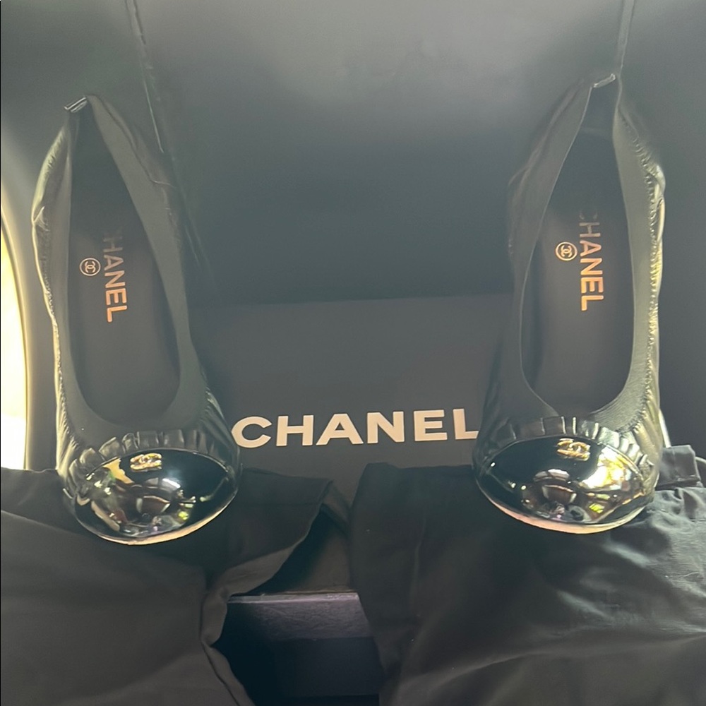 CHANEL Black Heels Elegant Sophistication